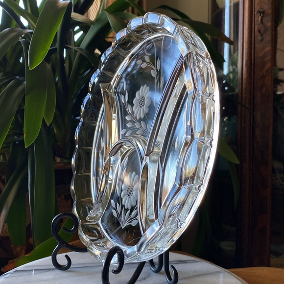 Vintage W.J. Hughes 10.25” Cornflower Etched Scalloped Divided Relish Platter - Picture 3 of 11